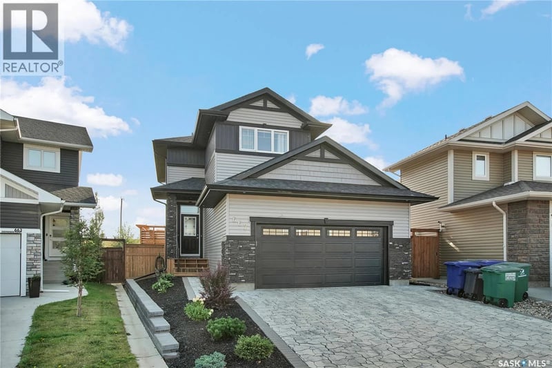 667 Kolynchuk COURT, Saskatoon, Saskatchewan, S7T0W2, Saskatoon, Saskatchewan — photo 1 of 5