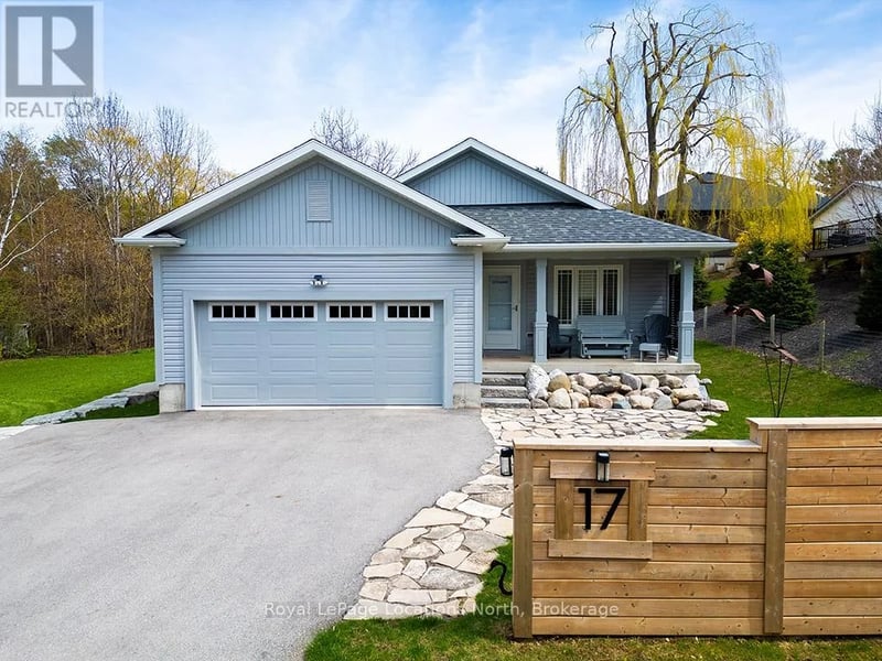 17 Elgin Street South, Blue Mountains, Ontario, N0H2P0, Blue Mountains, Ontario — photo 1 of 5