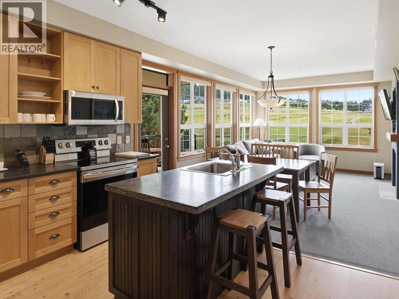 #226 105 Village Center Court, Vernon, British Columbia, V1H1Y8, Vernon, British Columbia — photo 1 of 5