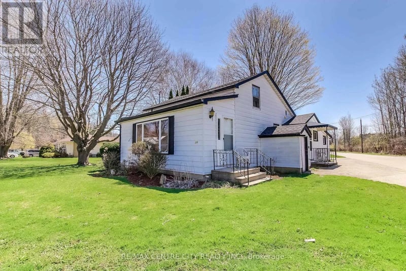 358 Warren Street, Central Elgin (Port Stanley), Ontario, N5L1B5, Central Elgin (Port Stanley), Ontario — photo 1 of 5