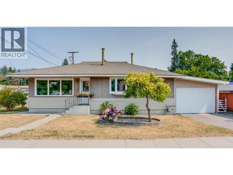 1007 George Street, Enderby, British Columbia, V0E1V0, Enderby, British Columbia — photo 1 of 5