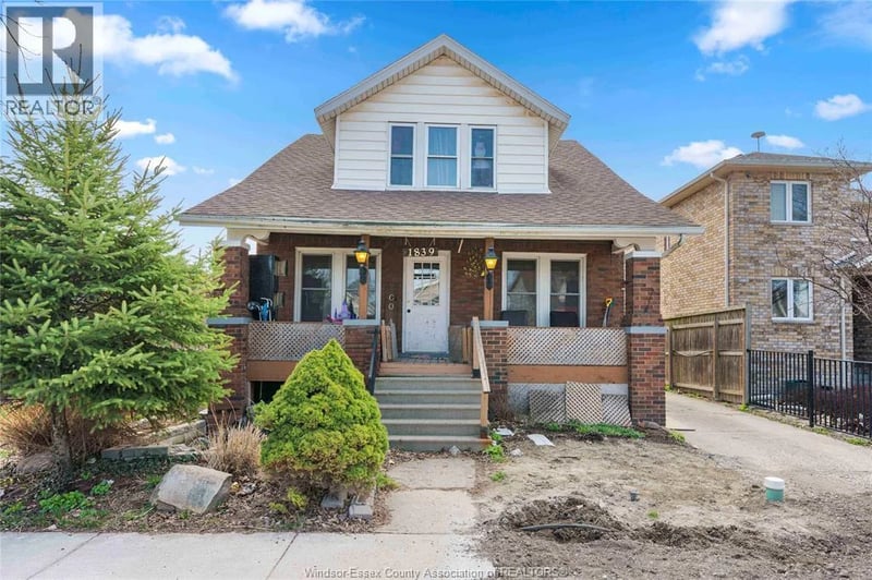 #MAIN UNIT 1839 ST.LUKE, Windsor, Ontario, N8W3W8, Windsor, Ontario — photo 1 of 5