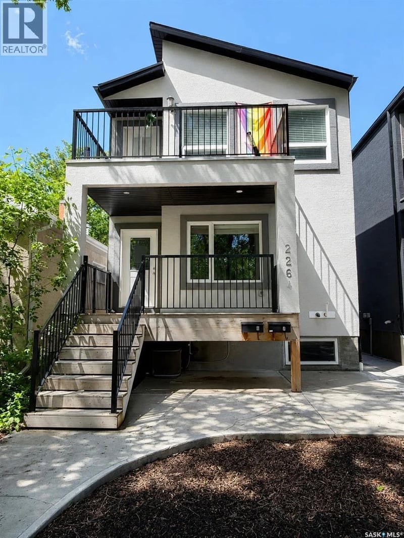 2264 Montreal STREET, Regina, Saskatchewan, S4P1L6, Regina, Saskatchewan — photo 1 of 5