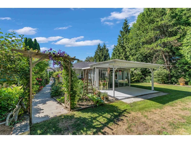 9079 144 Street, Surrey, British Columbia, V3V5Z9, Surrey, British Columbia — photo 1 of 5