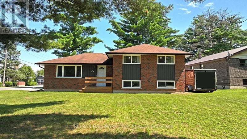 29 Lee Avenue, Essa (Angus), Ontario, L0M1B0, Essa (Angus), Ontario — photo 1 of 5