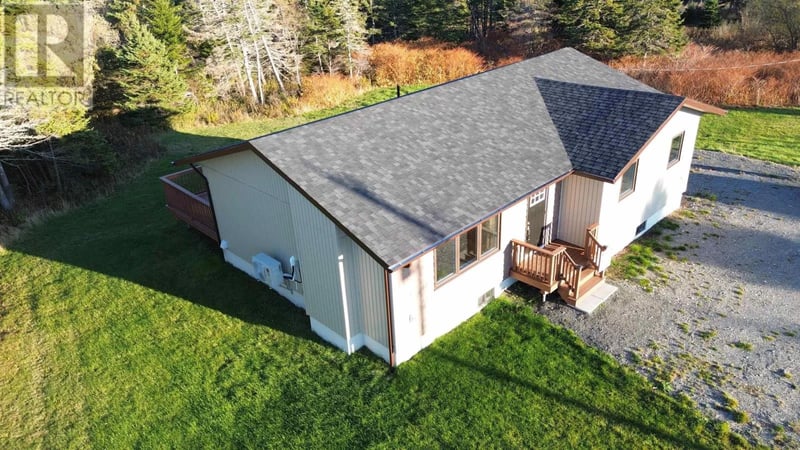 2375 Highway 247, Lower L'Ardoise, Nova Scotia, B0E1W0, Lower L'Ardoise, Nova Scotia — photo 1 of 5