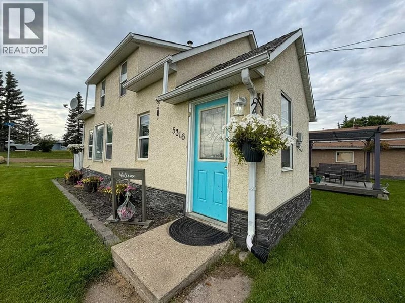 5316 46 Avenue, Mayerthorpe, Alberta, T0E1N0, Mayerthorpe, Alberta — photo 1 of 5