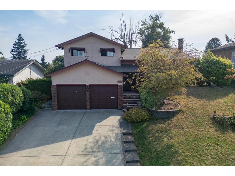 2272 BEVAN Crescent, Abbotsford, British Columbia, V2T3Z5, Abbotsford, British Columbia — photo 1 of 5