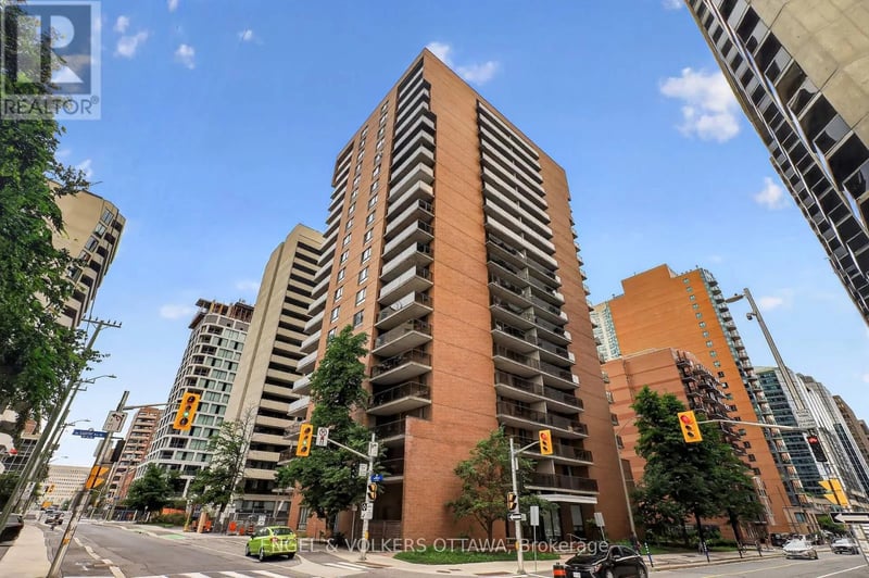 #1007 475 Laurier Avenue West, Ottawa, Ontario, K1R7X1, Ottawa, Ontario — photo 1 of 5