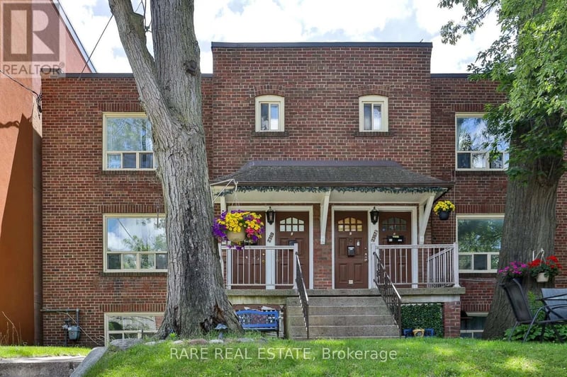 #A 2369 Queen Street East, Toronto (The Beaches), Ontario, M4E1H2, Toronto (The Beaches), Ontario — photo 1 of 5