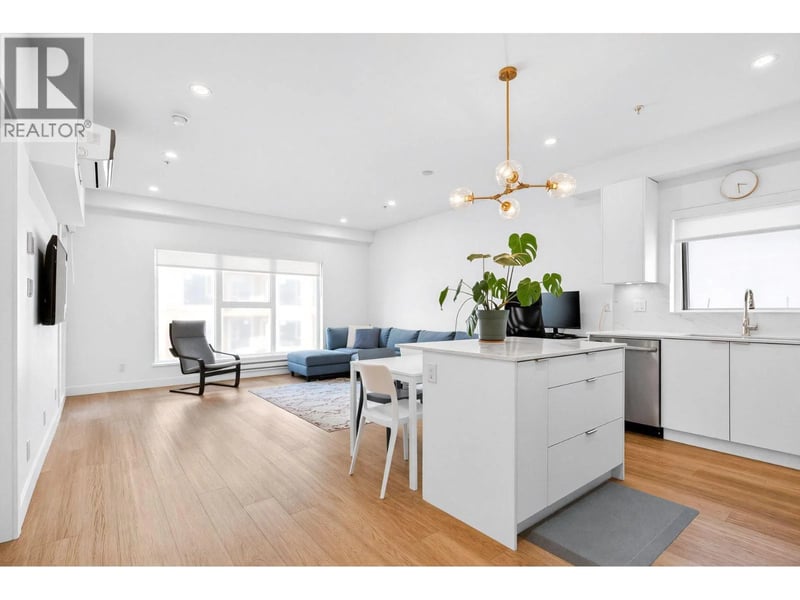 #301 2331 KELLY Avenue, Port Coquitlam, British Columbia, V3C1Y3, Port Coquitlam, British Columbia — photo 1 of 5
