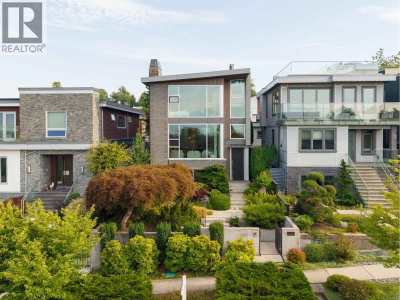 3250 20TH Avenue, Vancouver, British Columbia, V6L1H9, Vancouver, British Columbia — photo 1 of 5