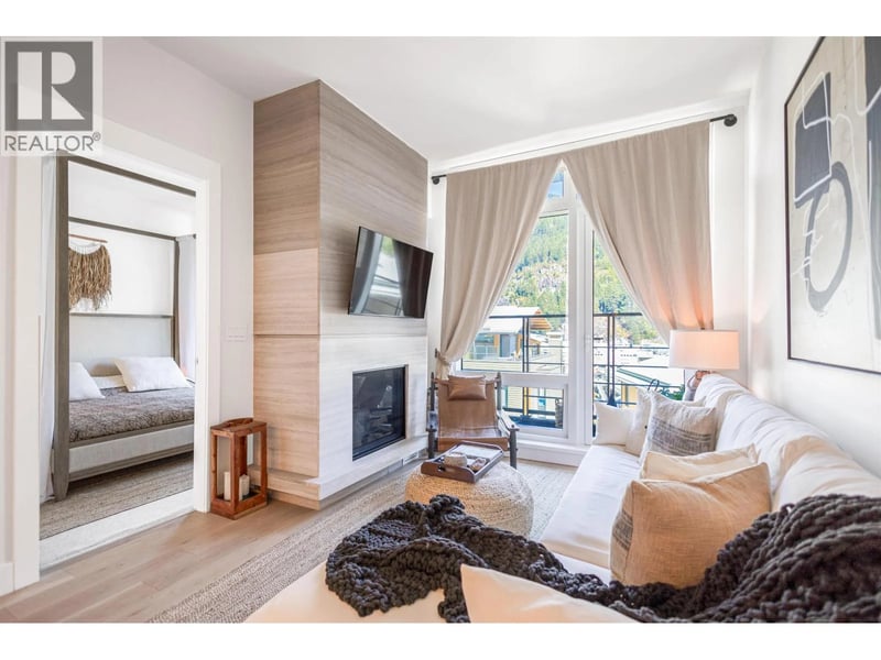 #408 6687 NELSON Avenue, West Vancouver, British Columbia, V7W2B2, West Vancouver, British Columbia — photo 1 of 5
