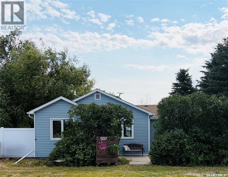 507 Railway AVENUE, Bulyea, Saskatchewan, S0G0L0, Bulyea, Saskatchewan — photo 1 of 5