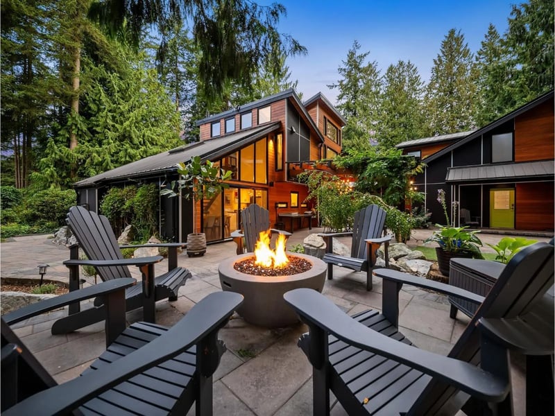 3742 204A Street, Langley, British Columbia, V3A4S4, Langley, British Columbia — photo 1 of 5