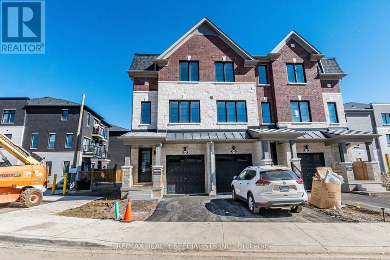 5966 Saigon Street, Mississauga (East Credit), Ontario, L5V2V9, Mississauga (East Credit), Ontario — photo 1 of 5