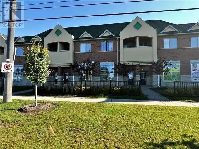 #2 9699 Jane Street, Vaughan (Maple), Ontario, L6A3R4, Vaughan (Maple), Ontario — photo 1 of 5
