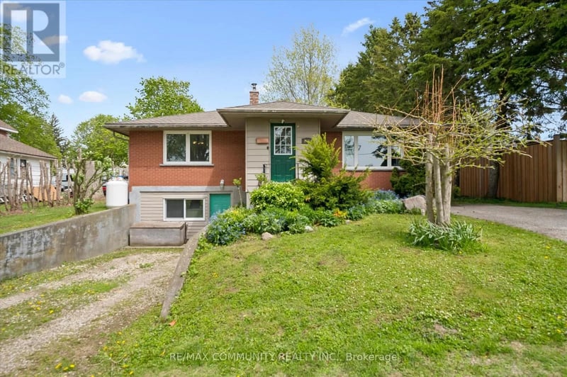 2063 George Street, Howick, Ontario, N0G1X0, Howick, Ontario — photo 1 of 5