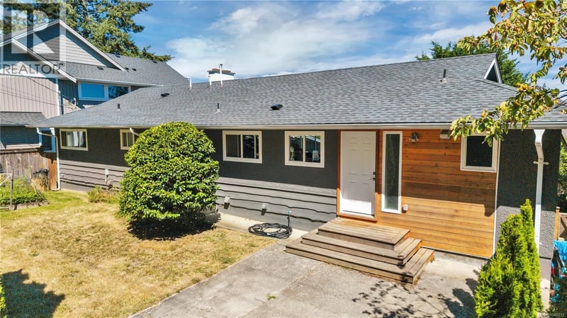 5620 Hammond Bay Road, Nanaimo, British Columbia, V9T5N2, Nanaimo, British Columbia — photo 1 of 5