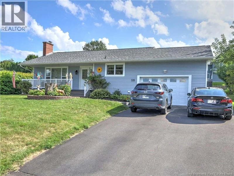 335 MacDonald Avenue, Oromocto, New Brunswick, E2V1A8, Oromocto, New Brunswick — photo 1 of 5