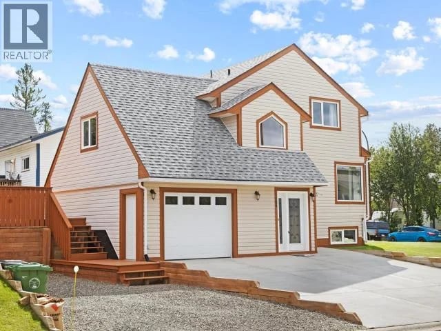 104 FINCH CRESCENT, Whitehorse, Yukon, Y1A5X5, Whitehorse, Yukon — photo 1 of 5