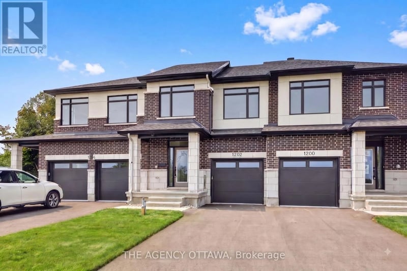 1202 Spoor Street, Ottawa, Ontario, K2K1X7, Ottawa, Ontario — photo 1 of 5