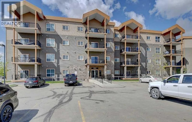 9221 Lakeland Drive, Grande Prairie, Alberta, T8X0B8, Grande Prairie, Alberta — photo 1 of 5