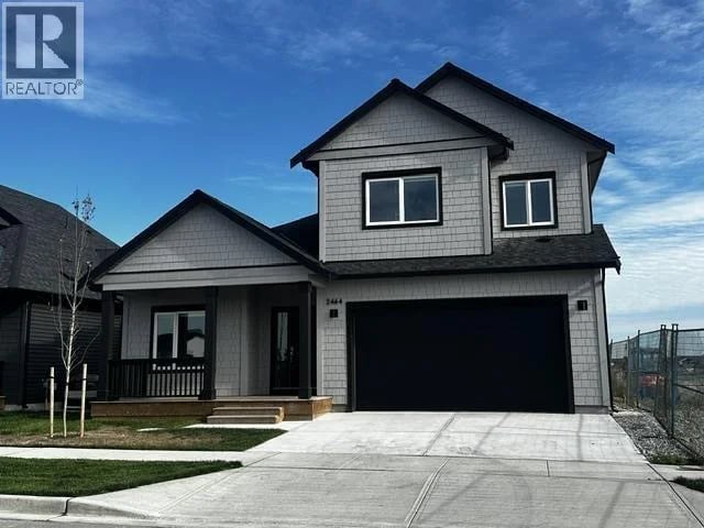 2464 ALDER Way, Tsawwassen, British Columbia, V4M0G8, Tsawwassen, British Columbia — photo 1 of 5