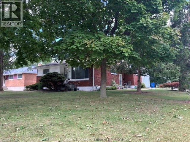 141 Ellis Street, Chatham, Ontario, N7L2L9, Chatham, Ontario — photo 1 of 4
