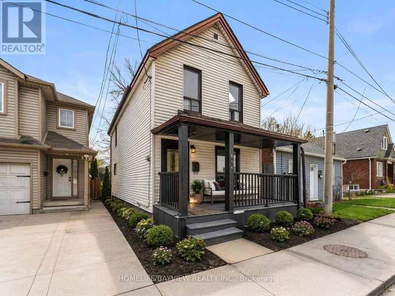 214 Burlington Street East, Hamilton (North End), Ontario, L8L4H1, Hamilton (North End), Ontario — photo 1 of 5