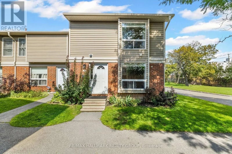 #31 840 Cahill Drive West, Ottawa, Ontario, K1V9K5, Ottawa, Ontario — photo 1 of 5