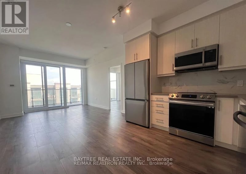 #1107 105 Oneida Crescent, Richmond Hill (Langstaff), Ontario, L4B0H6, Richmond Hill (Langstaff), Ontario — photo 1 of 5