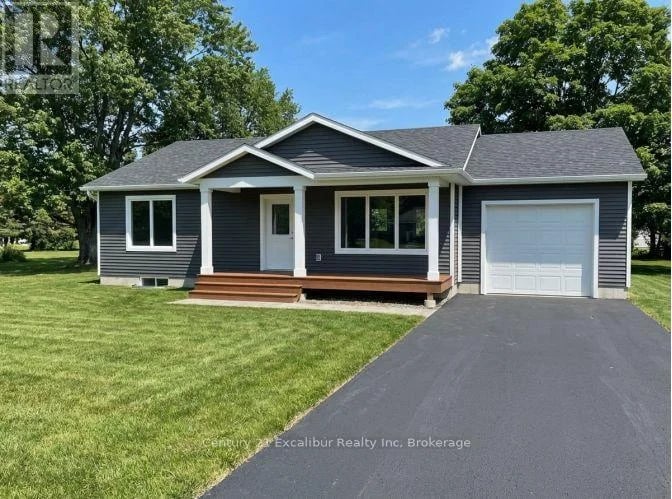 487 Hill Street East, Centre Wellington (Fergus), Ontario, N1M1H7, Centre Wellington (Fergus), Ontario — photo 1 of 2