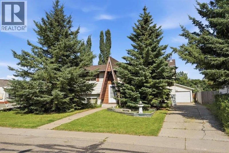4420 57 Avenue, Innisfail, Alberta, T4G1K9, Innisfail, Alberta — photo 1 of 5