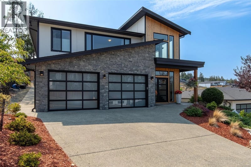 6218 Highwood Drive, Duncan, British Columbia, V9L0H5, Duncan, British Columbia — photo 1 of 5