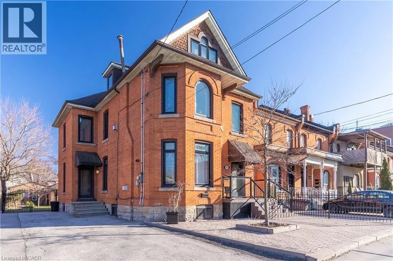 #Main Flr 107 CATHARINE Street South, Hamilton, Ontario, L8N2J5, Hamilton, Ontario — photo 1 of 5