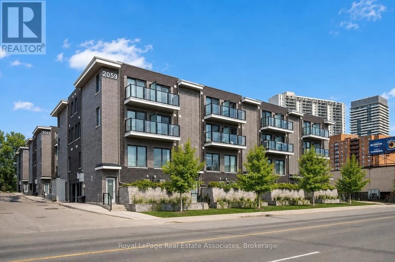 #40 2059 Weston Road, Toronto (Weston), Ontario, M9N1X7, Toronto (Weston), Ontario — photo 1 of 5