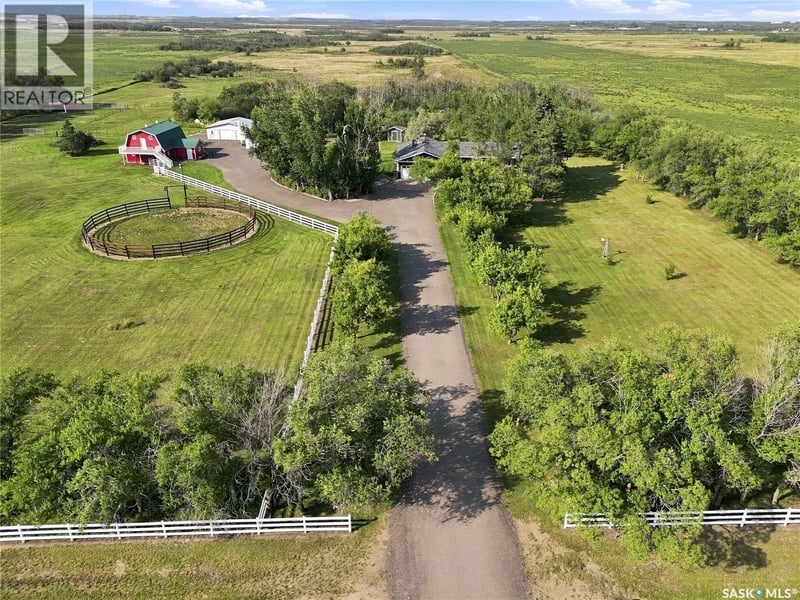 Petz Acreage, Corman Park Rm No. 344, Saskatchewan, S0K2T0, Corman Park Rm No. 344, Saskatchewan — photo 1 of 5