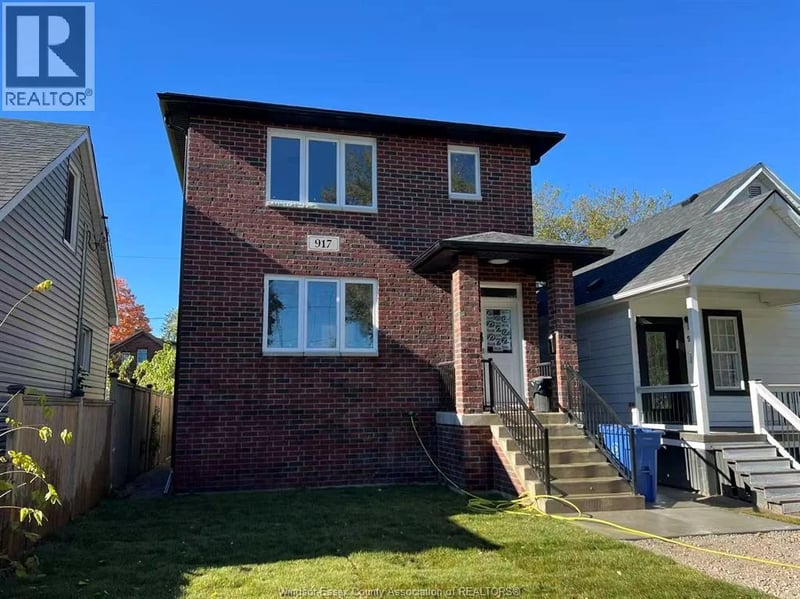 917 Mckay Avenue, Windsor, Ontario, N9B2A4, Windsor, Ontario — photo 1 of 5