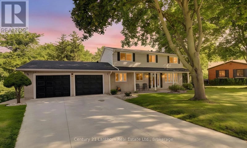 23 West Cove, Cambridge, Ontario, N1S3R6, Cambridge, Ontario — photo 1 of 5
