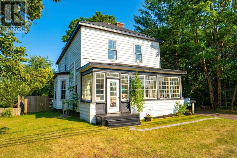 42 Victoria Street, Amherst, Nova Scotia, B4H1C1, Amherst, Nova Scotia — photo 1 of 5