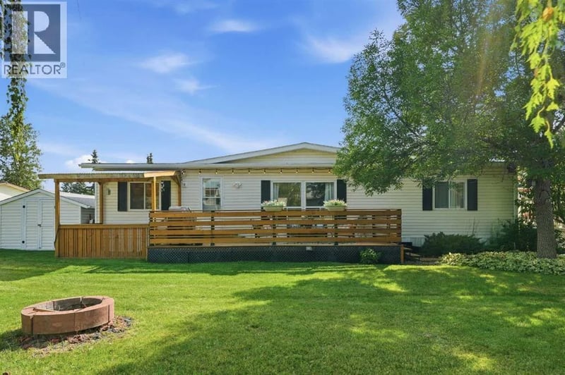 359 Burroughs Circle Northeast, Calgary, Alberta, T1Y6K8, Calgary, Alberta — photo 1 of 5