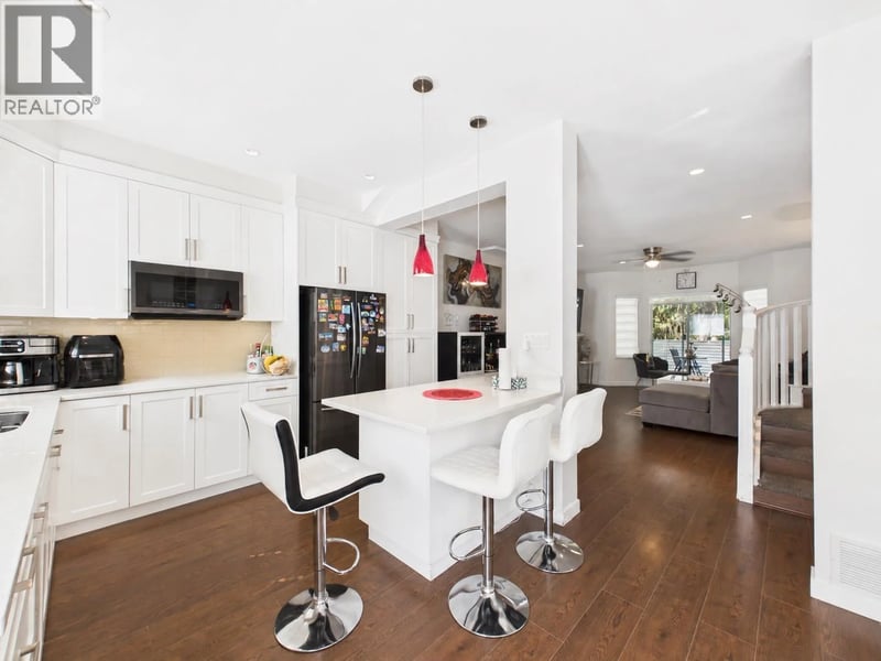 #8 6700 RUMBLE Street, Burnaby, British Columbia, V5E4H7, Burnaby, British Columbia — photo 1 of 5
