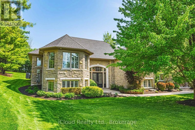 845 Hidden Valley Road, Kitchener, Ontario, N2C2S4, Kitchener, Ontario — photo 1 of 5
