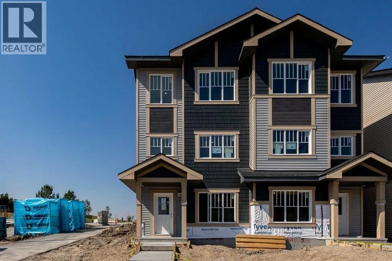 5 Tillotson Loop, Okotoks, Alberta, T1S4S8, Okotoks, Alberta — photo 1 of 5