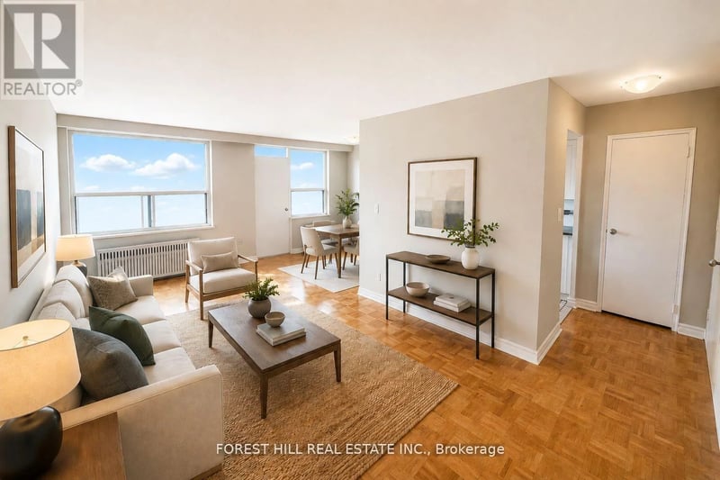 #517 102 Goodwood Park Court, Toronto (Danforth Village-East York), Ontario, M4C5S9, Toronto (Danforth Village-East York), Ontario — photo 1 of 5