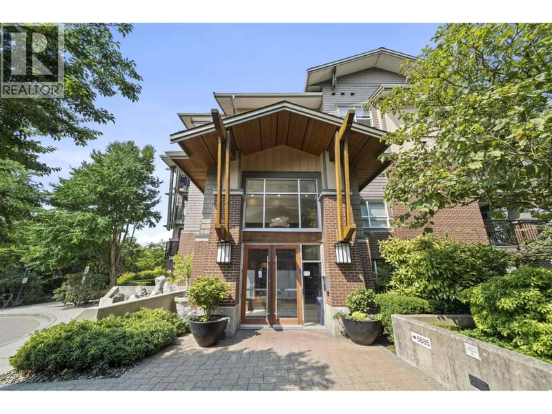#302 5885 IRMIN Street, Burnaby, British Columbia, V5J0C2, Burnaby, British Columbia — photo 1 of 5