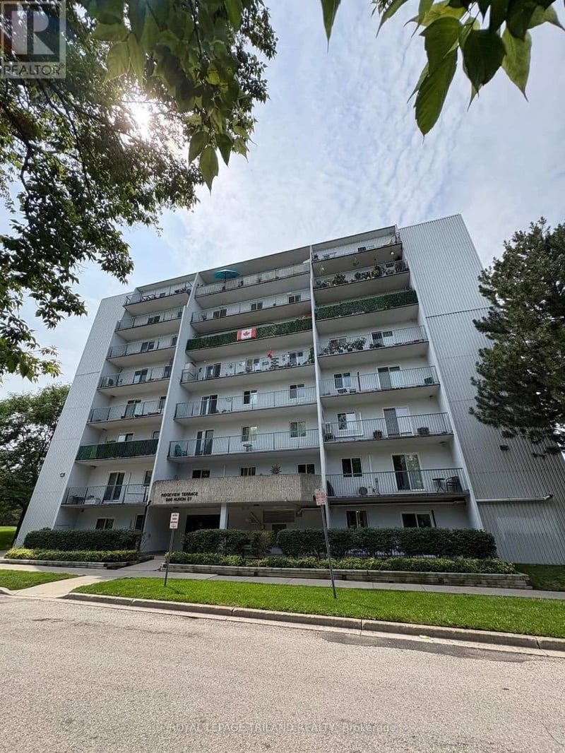 #310 986 Huron Street, London East (East B), Ontario, N5Y5E4, London East (East B), Ontario — photo 1 of 5