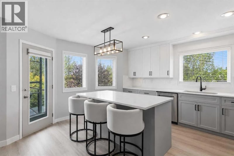 122 Sceptre Close Northwest, Calgary, Alberta, T3L1Y2, Calgary, Alberta — photo 1 of 5
