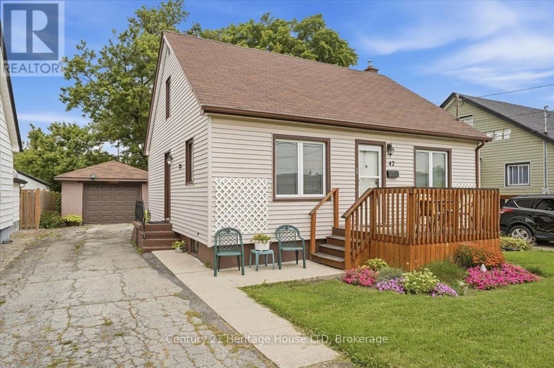 42 Lincoln Street, Welland (Broadway), Ontario, L3C5J1, Welland (Broadway), Ontario — photo 1 of 5